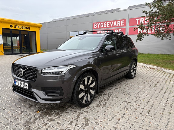 Volvo XC90 6 of 28