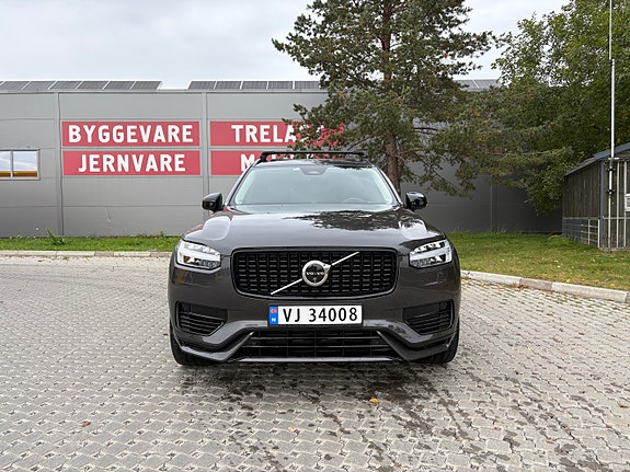 Volvo XC90 4 of 28