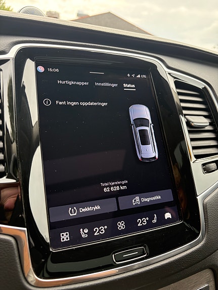Volvo XC90 28 of 28