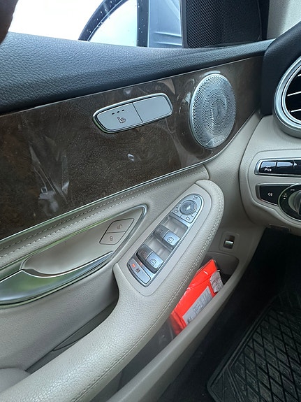 Mercedes-Benz C200 19 of 22