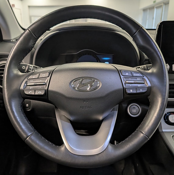 Hyundai Kona 25 of 30