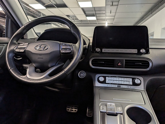 Hyundai Kona 24 of 30