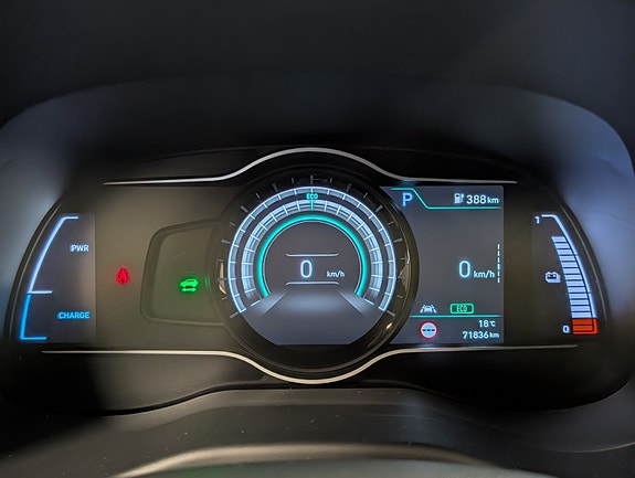 Hyundai Kona 28 of 30