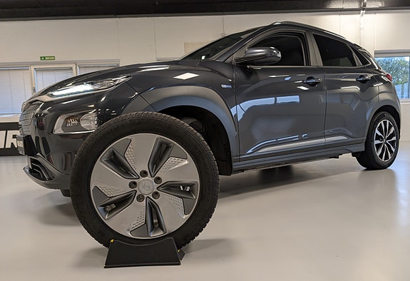 Hyundai Kona 16 of 30