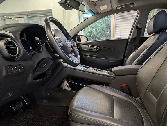 Hyundai Kona 17 of 30