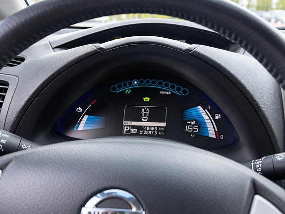 Nissan Leaf 4 of 4