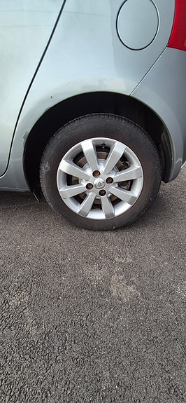 Toyota Yaris 14 of 15