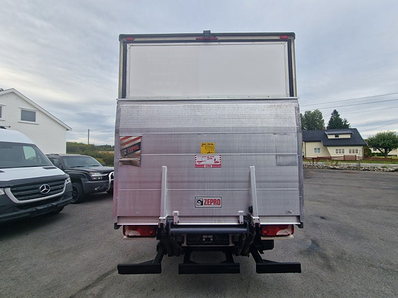 Mercedes-Benz Sprinter 516 10 of 22