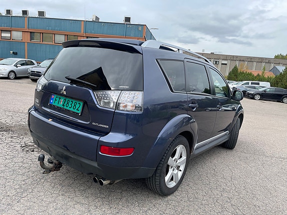Mitsubishi Outlander 10 of 30