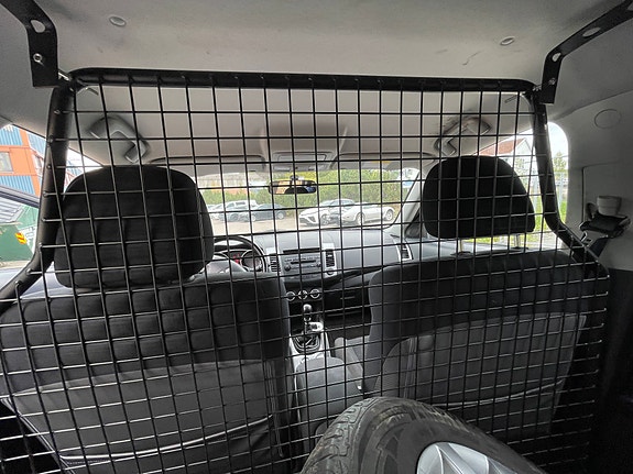 Mitsubishi Outlander 28 of 30