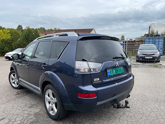 Mitsubishi Outlander 8 of 30