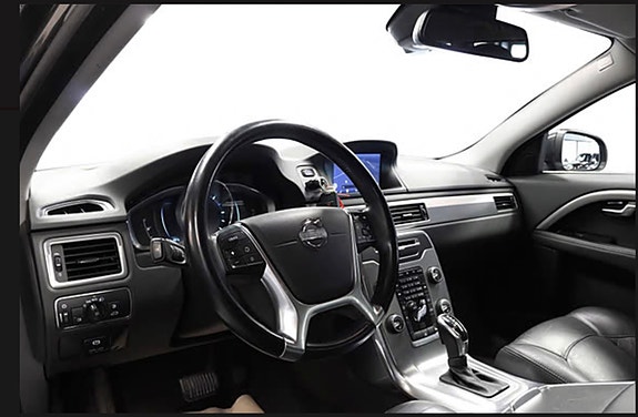 Volvo V70 6 of 22