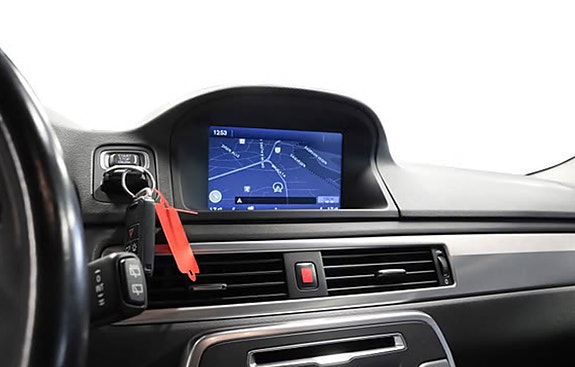 Volvo V70 8 of 22