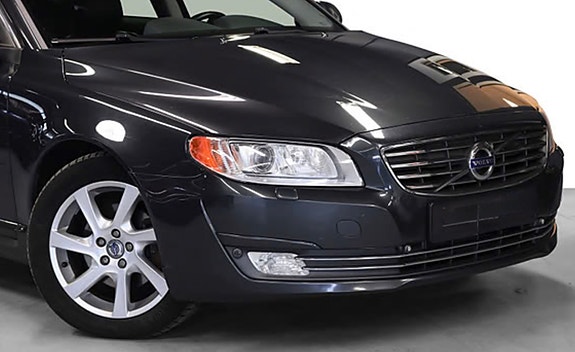 Volvo V70 4 of 22