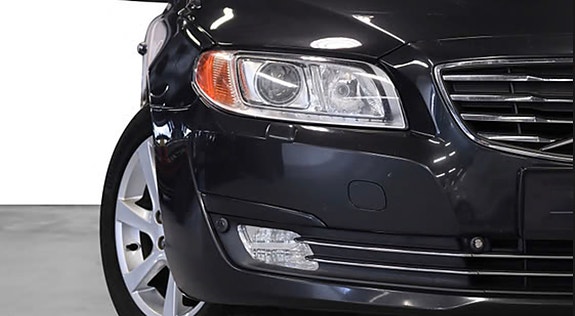 Volvo V70 3 of 22