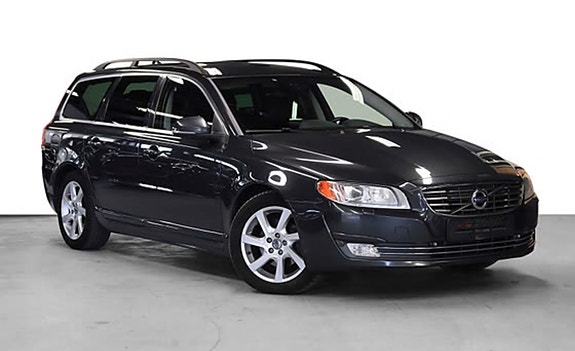 Volvo V70 2 of 22