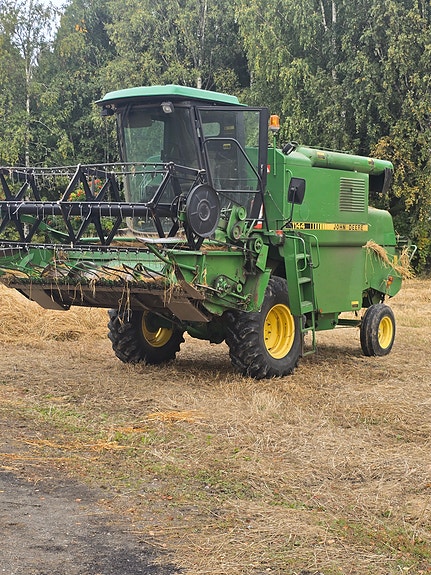 John Deere JD1144 3 of 9