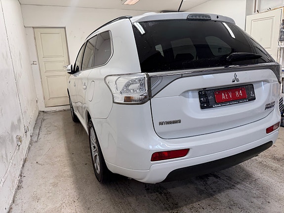 Mitsubishi Outlander 9 of 27