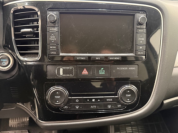 Mitsubishi Outlander 19 of 27