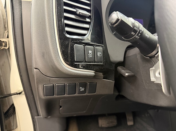 Mitsubishi Outlander 17 of 27