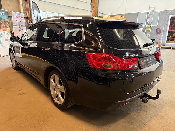 Honda Accord 4 of 30