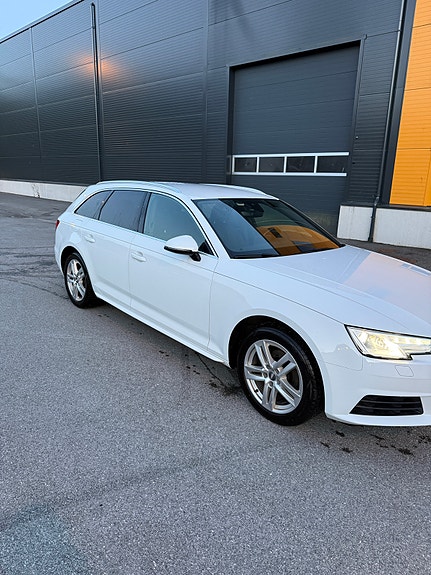 Audi A4 2 of 16