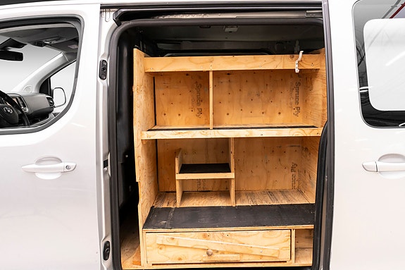 Toyota Proace 21 of 25