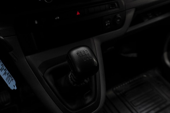 Toyota Proace 25 of 25