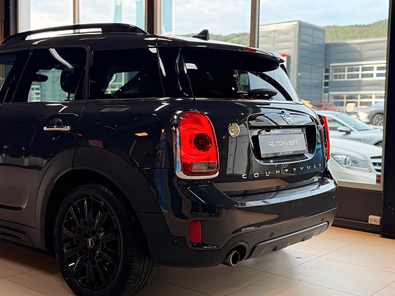 MINI Countryman Cooper SE 8 of 27