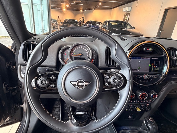 MINI Countryman Cooper SE 14 of 27