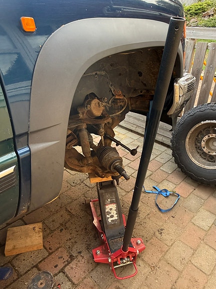 Chevrolet Suburban 24 of 30