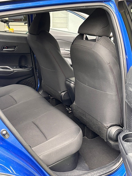 Toyota C-HR 11 of 30