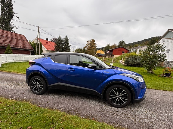 Toyota C-HR 24 of 30