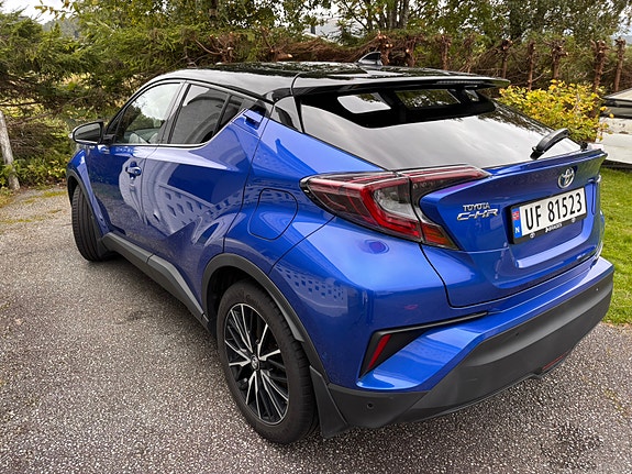 Toyota C-HR 16 of 30