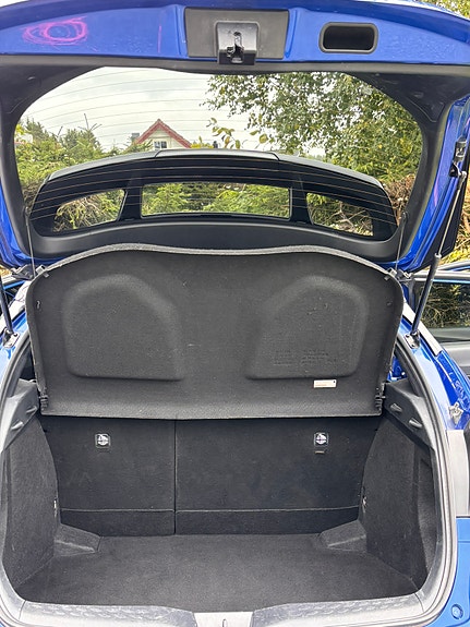 Toyota C-HR 10 of 30