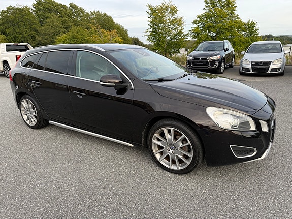 Volvo V60 5 of 22