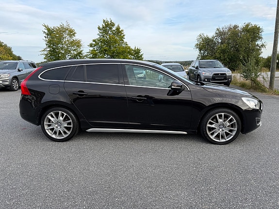 Volvo V60 6 of 22