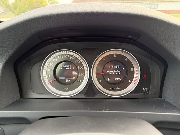 Volvo V60 18 of 22