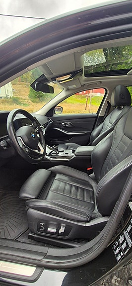BMW 320d 8 of 28