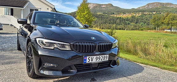 BMW 320d 4 of 28