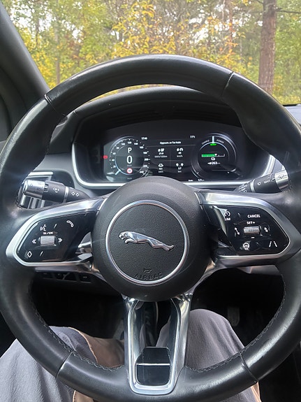 Jaguar I-PACE 15 of 18
