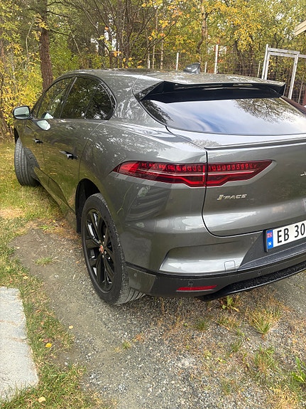 Jaguar I-PACE 3 of 18