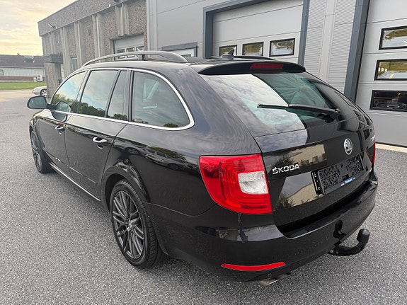 Skoda Superb 10 of 30