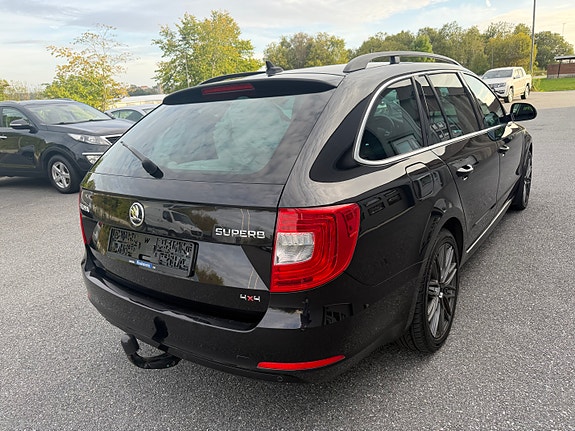 Skoda Superb 8 of 30