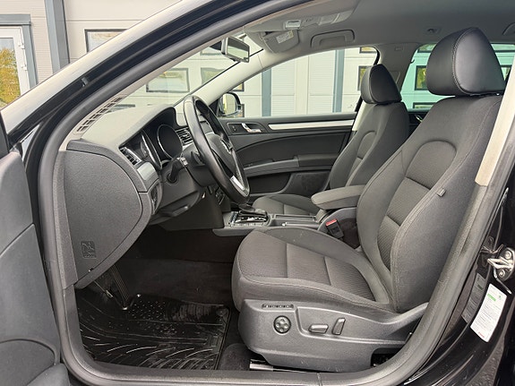 Skoda Superb 16 of 30