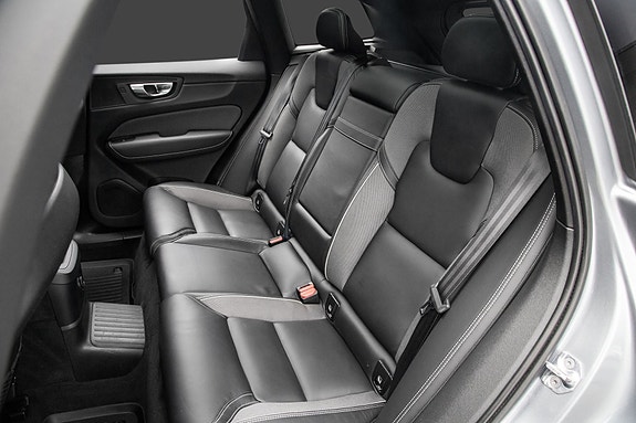 Volvo XC60 23 of 30