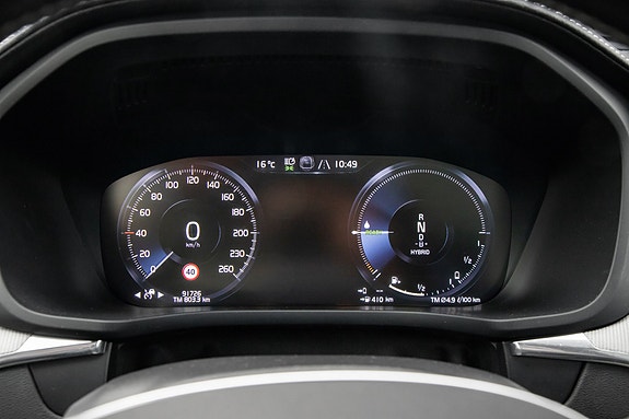 Volvo XC60 12 of 30