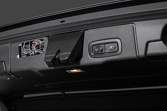 Volvo XC60 26 of 30