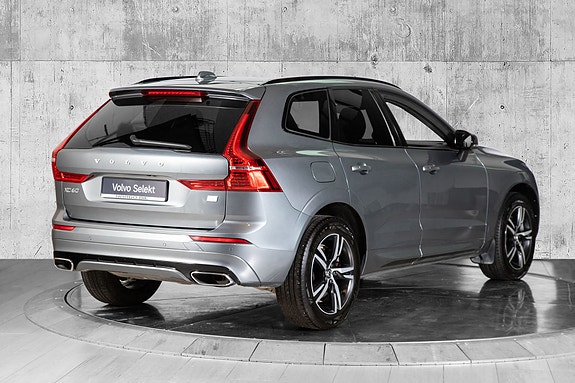 Volvo XC60 8 of 30