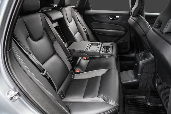 Volvo XC60 24 of 30
